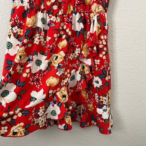SHEIN red floral faux wrap ruffle dress flutter sleeves - Picture 3 of 7